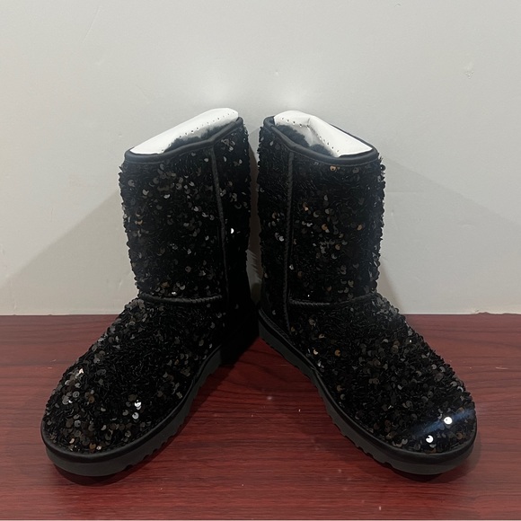 Ugg, Classic Short Chunky Sequin, 1130650, Black - Picture 10 of 12